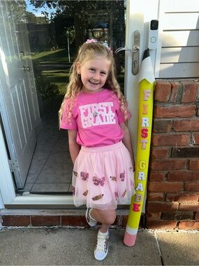 Sweet Wink Girls Pink "First Grade" Tee. Size 5/6.